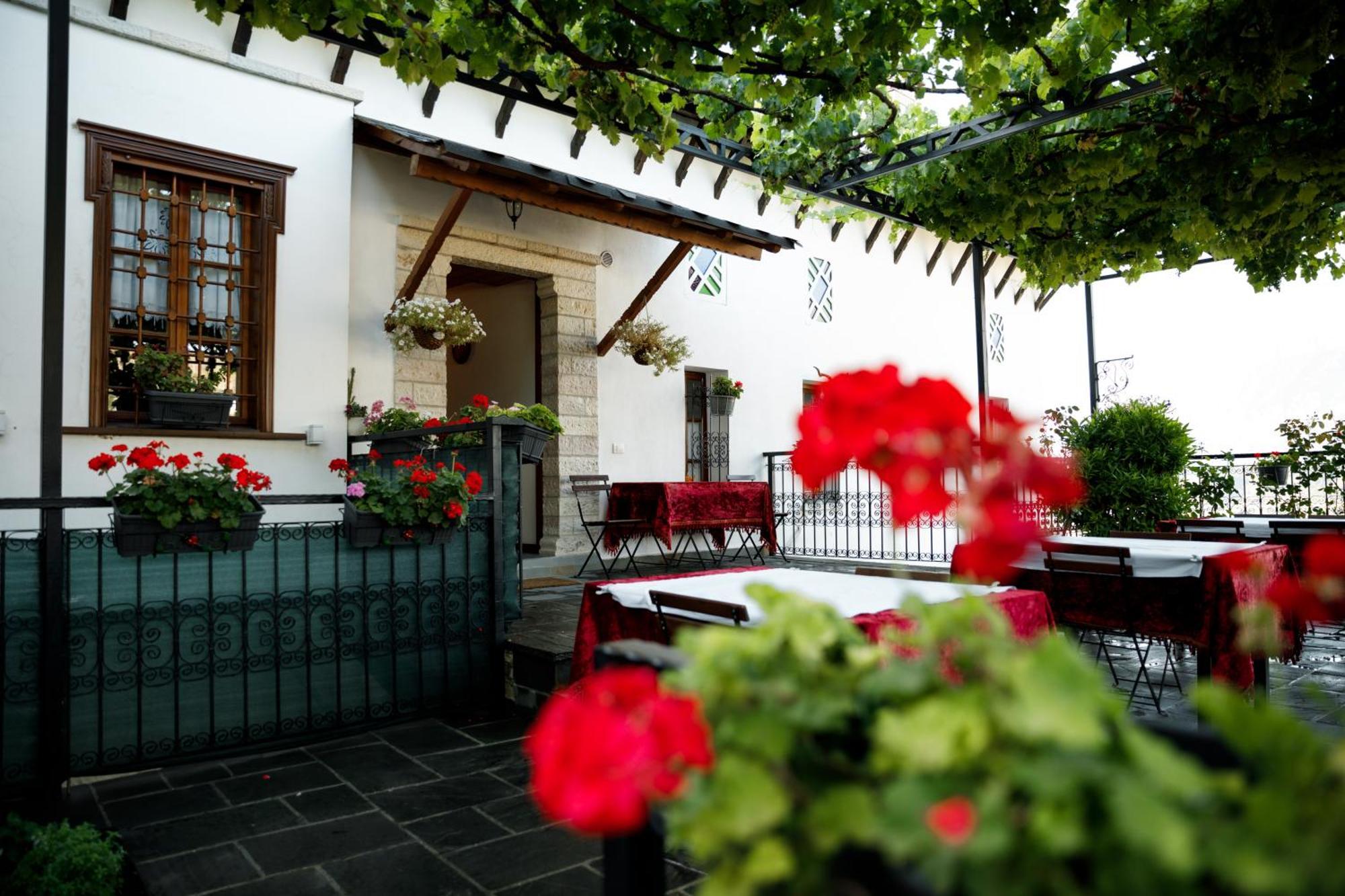 Boutique Hotel Musee Gjirokastër 外观 照片